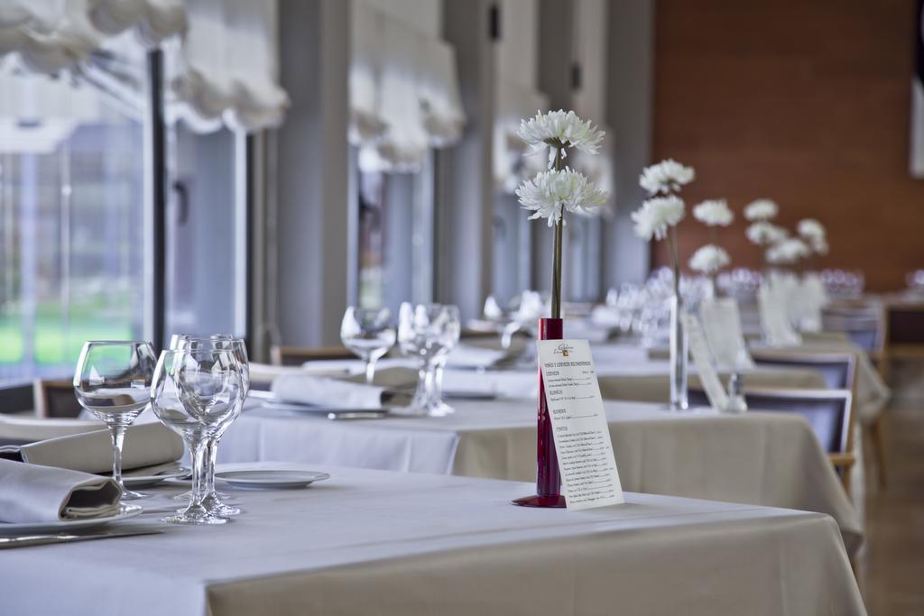 Hq La Galeria Hotel Burgos Bagian luar foto