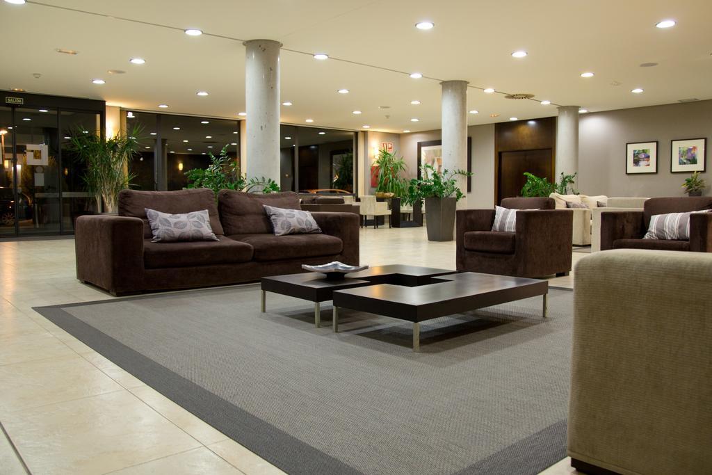 Hq La Galeria Hotel Burgos Bagian luar foto