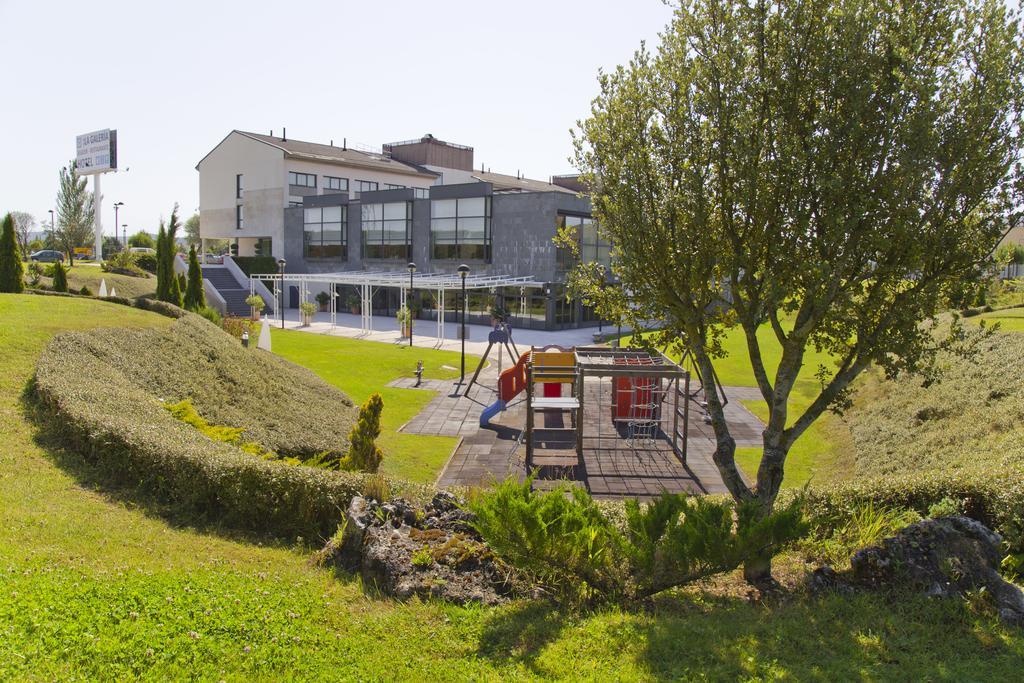 Hq La Galeria Hotel Burgos Bagian luar foto