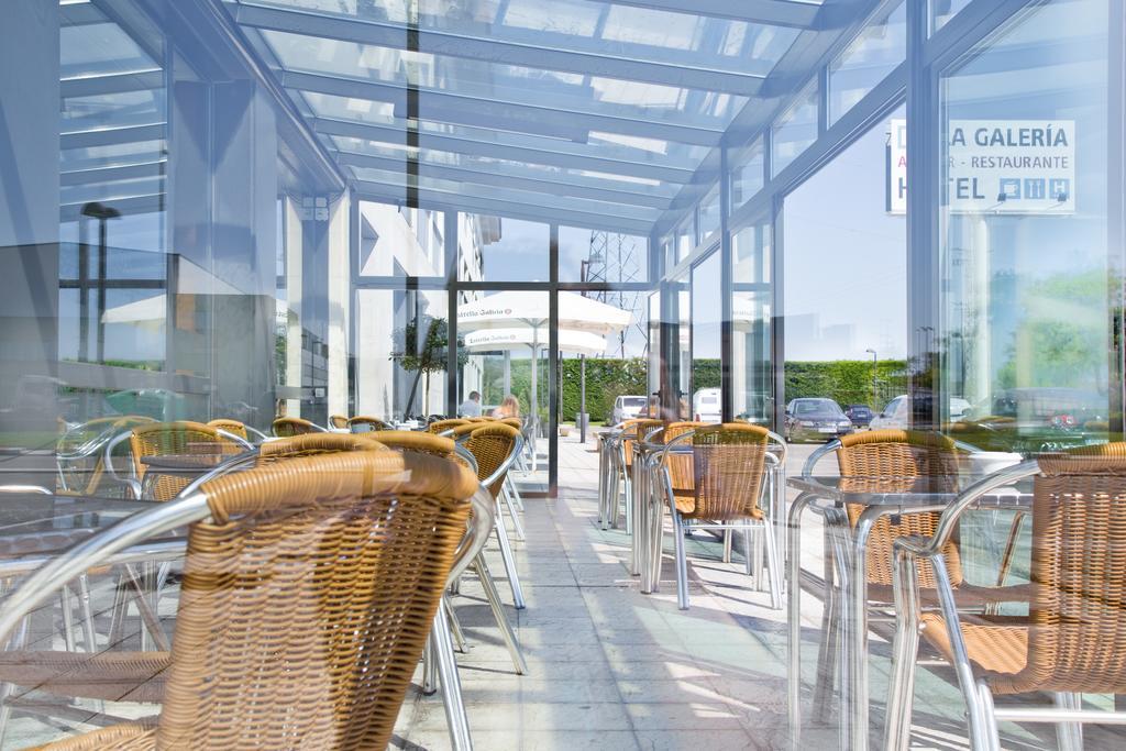 Hq La Galeria Hotel Burgos Bagian luar foto