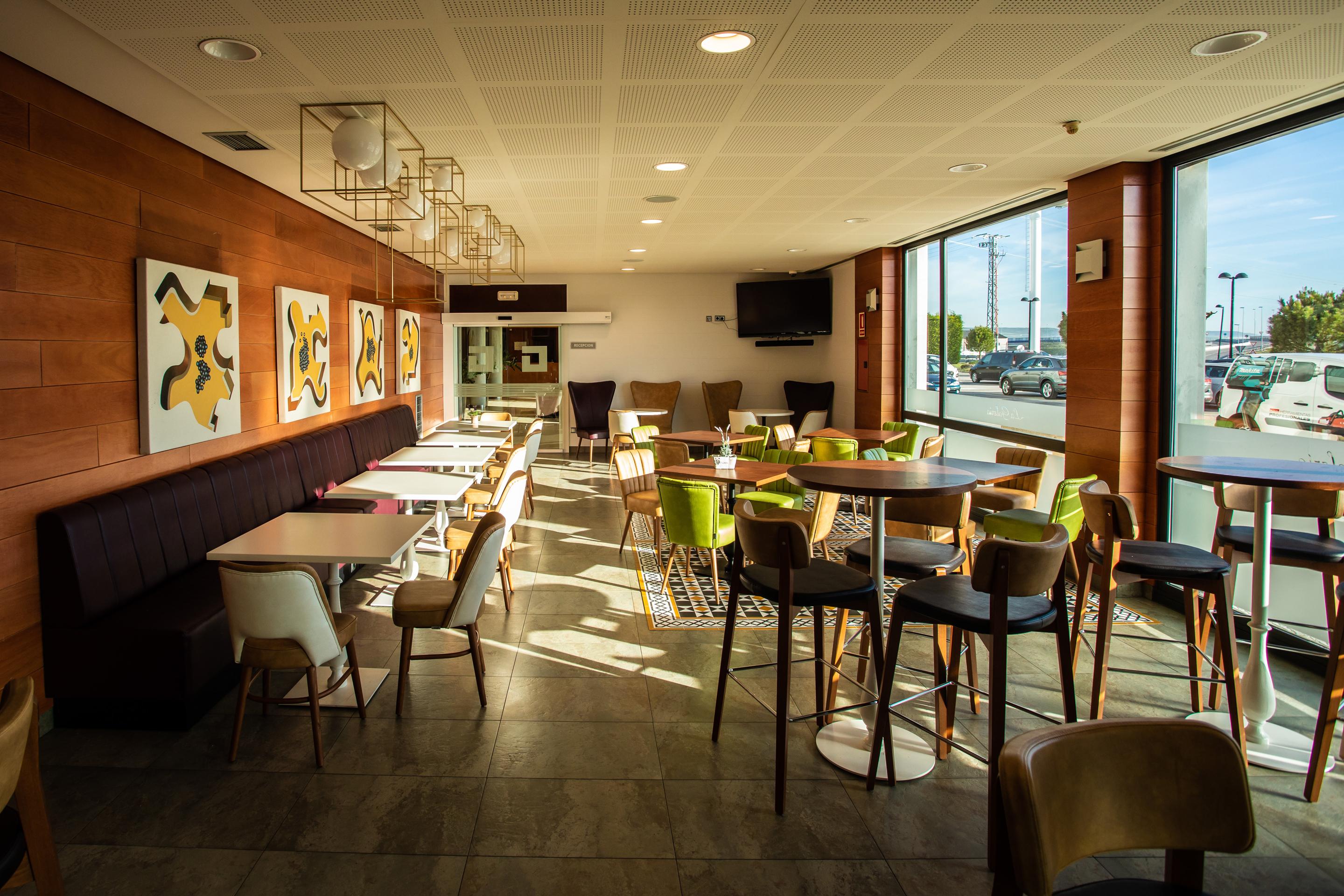 Hq La Galeria Hotel Burgos Bagian luar foto