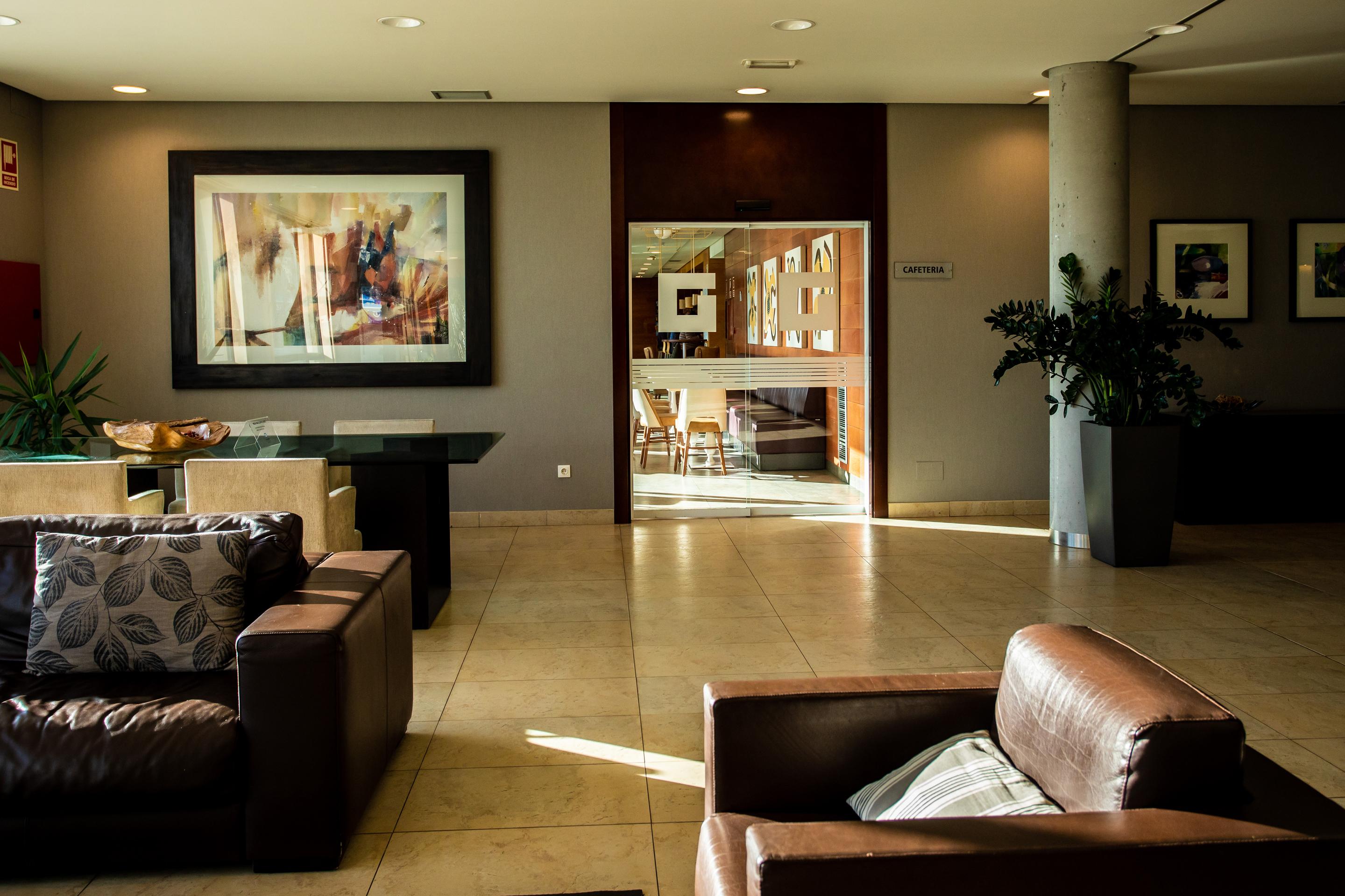 Hq La Galeria Hotel Burgos Bagian luar foto