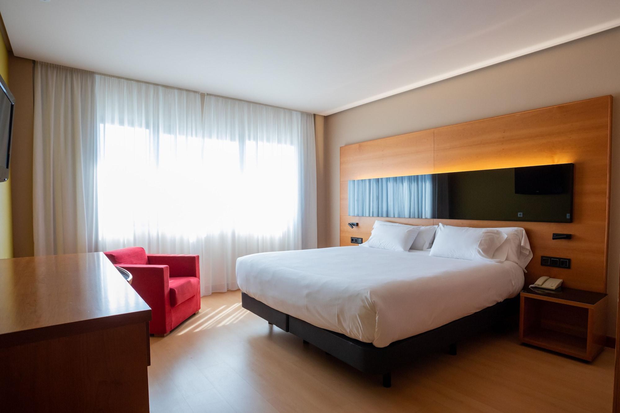 Hq La Galeria Hotel Burgos Bagian luar foto